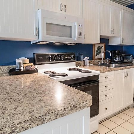 Two Bedroom Villa Sleeps 6 Has 2 Queen And 1 King Pawleys Island Exterior foto