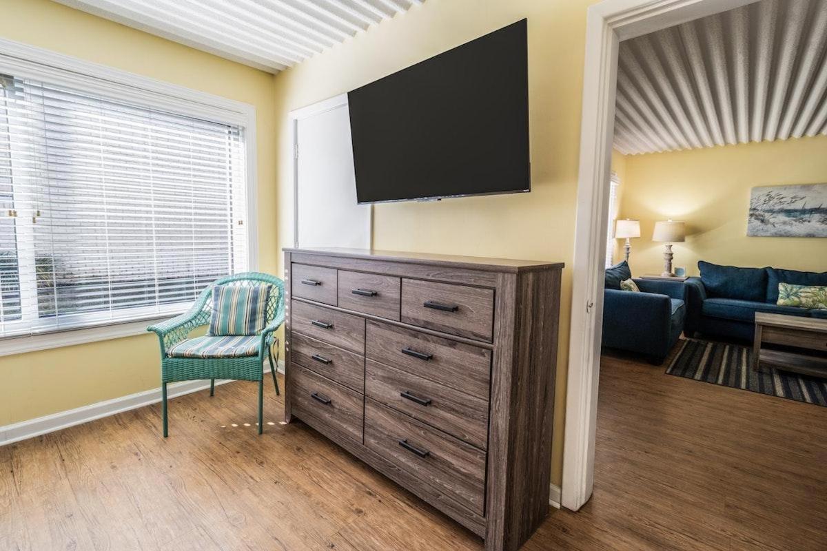 Two Bedroom Villa Sleeps 6 Has 2 Queen And 1 King Pawleys Island Exterior foto