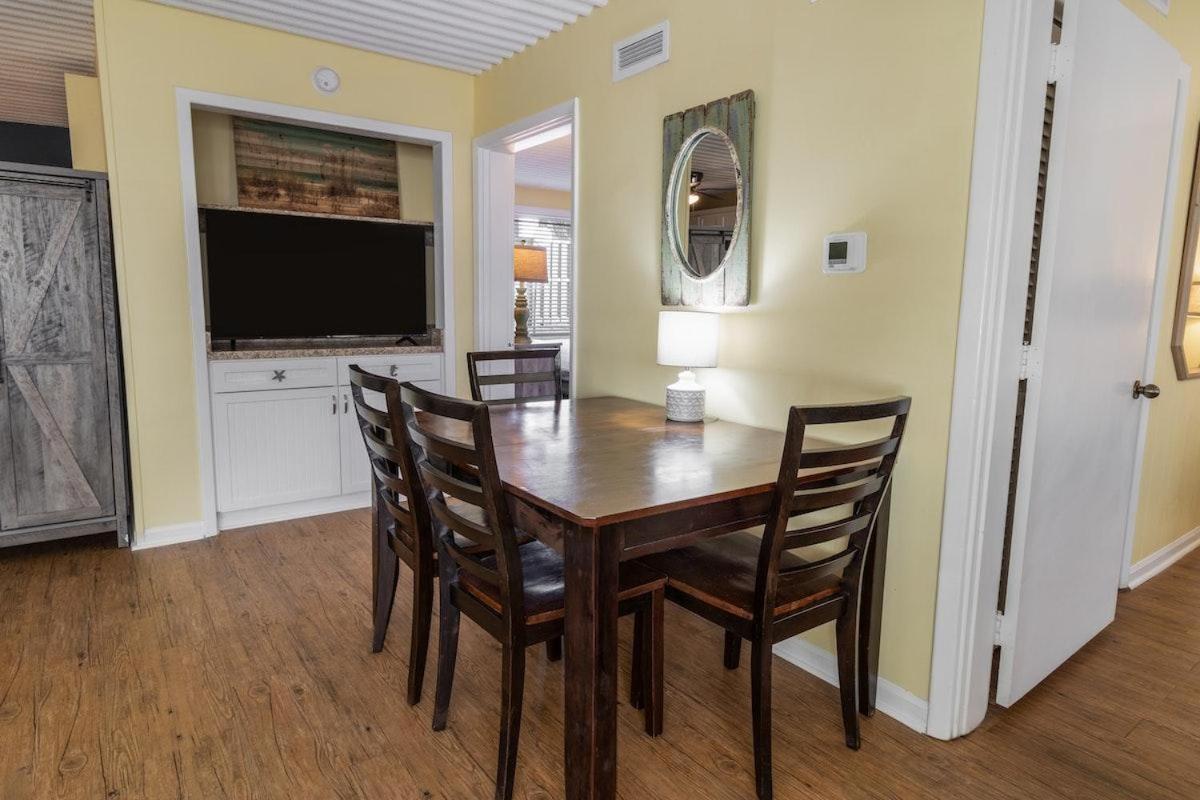 Two Bedroom Villa Sleeps 6 Has 2 Queen And 1 King Pawleys Island Exterior foto